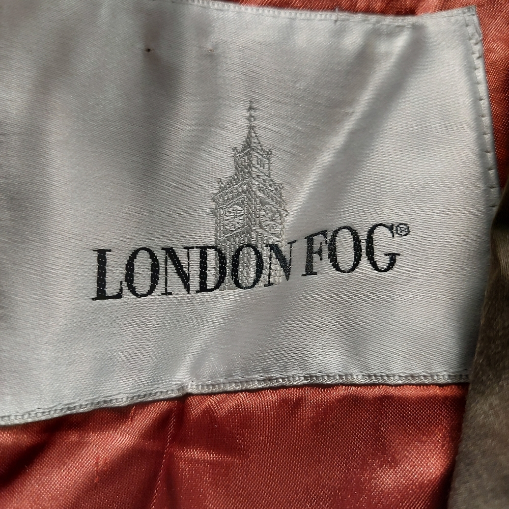 4/$60 🥳 London Fog olive coat with lining Size 44 - Picture 12 of 13